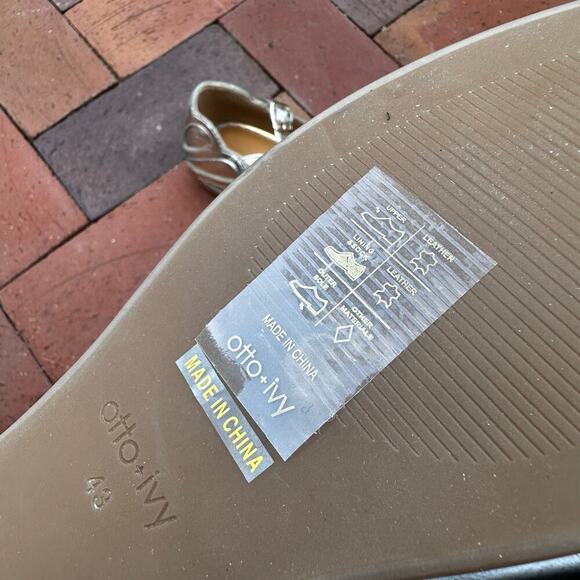 Otto + Ivy Lola Gold Leather Flat Plus Wide Larger Sizes Sandals NWOT 43 / 11 - Picture 9 of 10